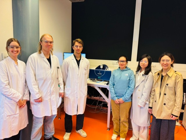 CIQTEK ha recentemente consegnato un apparato EPR200M all'Università di Utrecht, nei Paesi Bassi