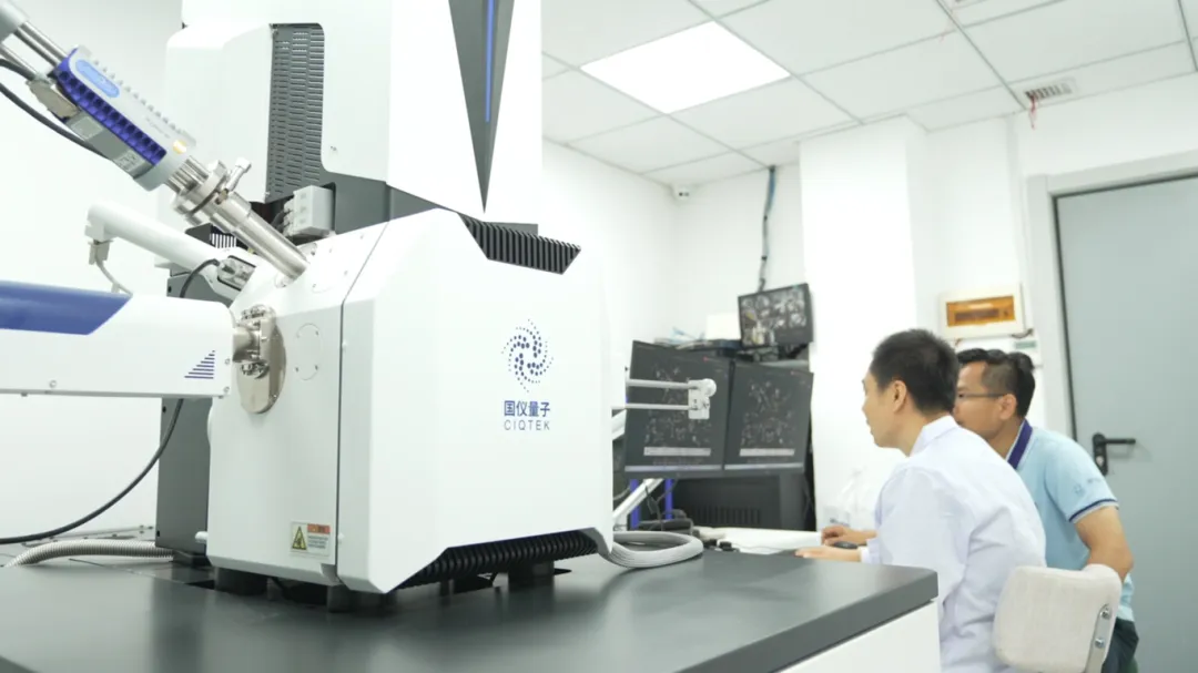 IAE CAS e CIQTEK uniscono le forze per esplorare le applicazioni biologiche avanzate della microscopia SEM